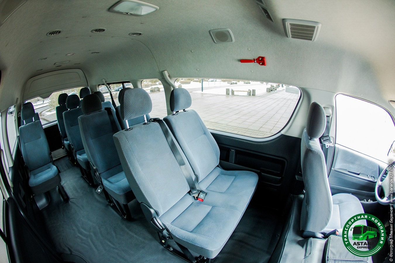 Toyota Hiace-4 Toyota Hiace-4