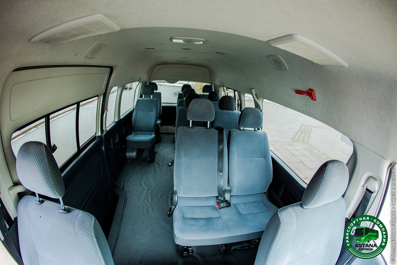 Toyota Hiace-4 Toyota Hiace-4