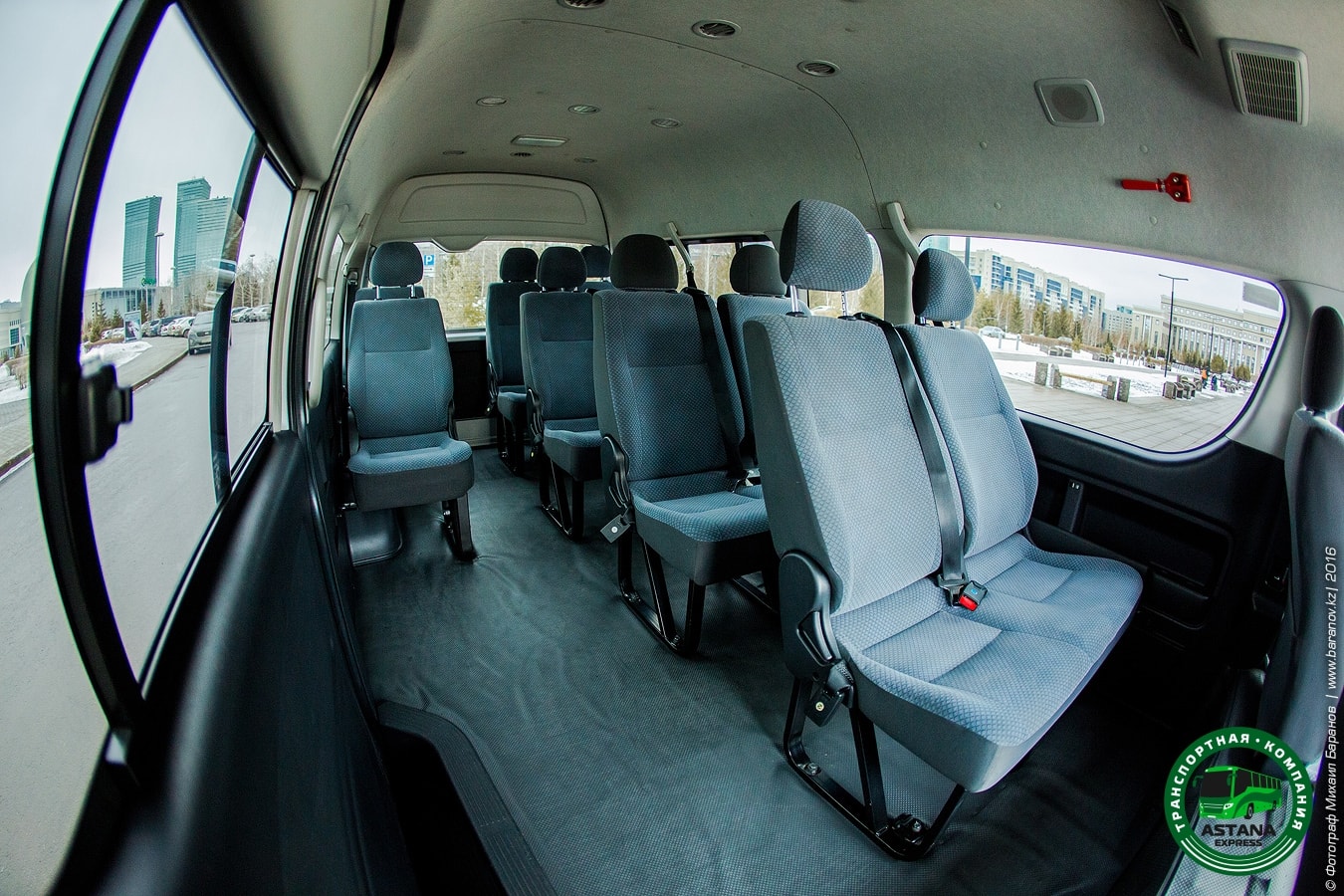 Toyota Hiace-4 Toyota Hiace-4