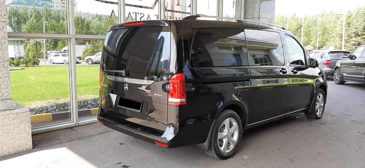 Mercedes-Benz Viano-1 Mercedes-Benz Viano-1